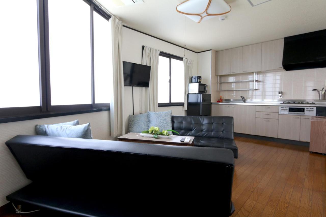 Liz3 Guest House Liz Nakazakicho Осака Экстерьер фото