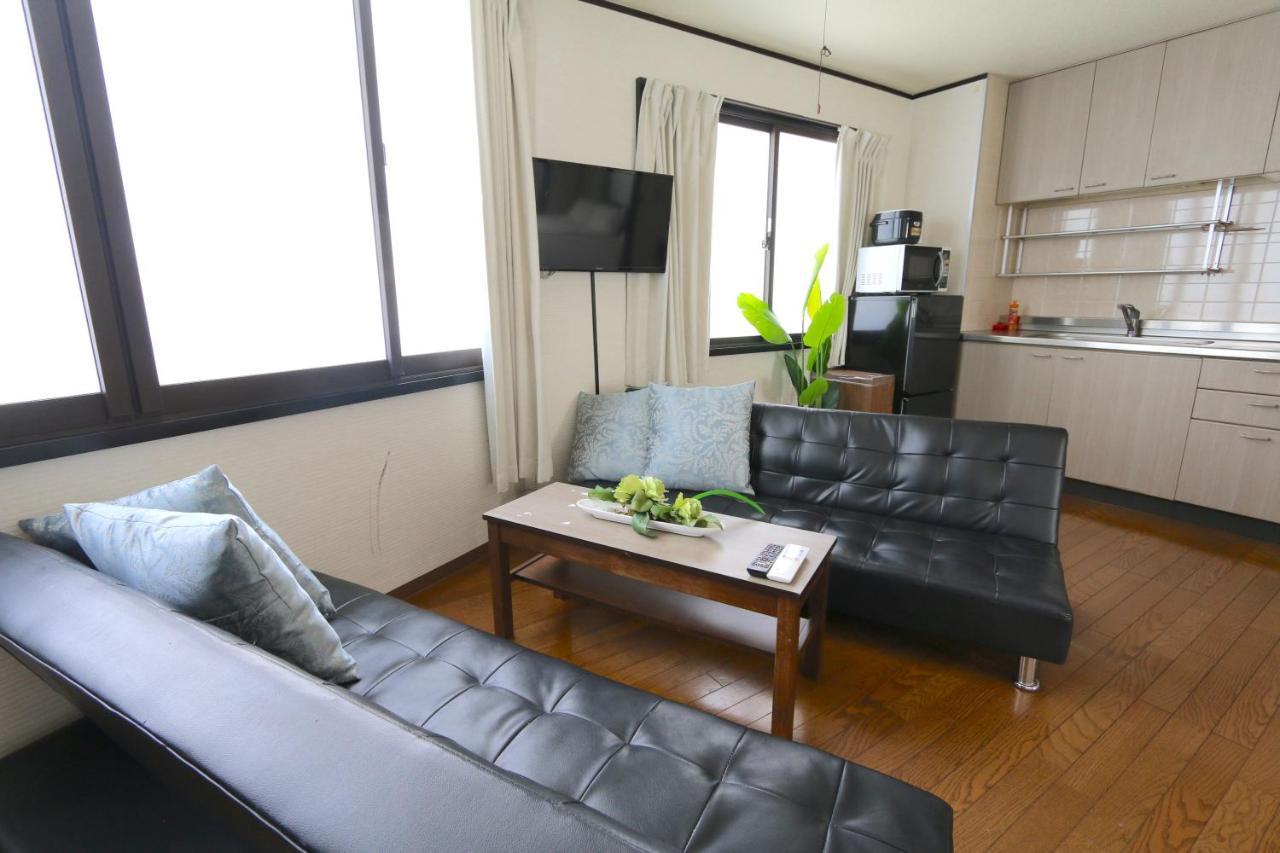 Liz3 Guest House Liz Nakazakicho Осака Экстерьер фото